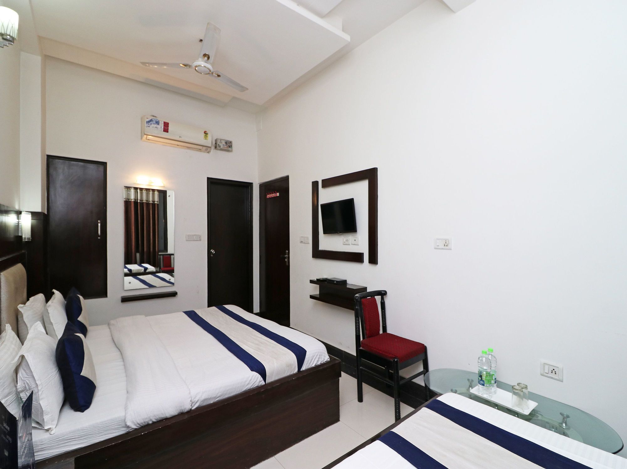 Oyo 9974 Hotel Taj Prince 아그라 외부 사진
